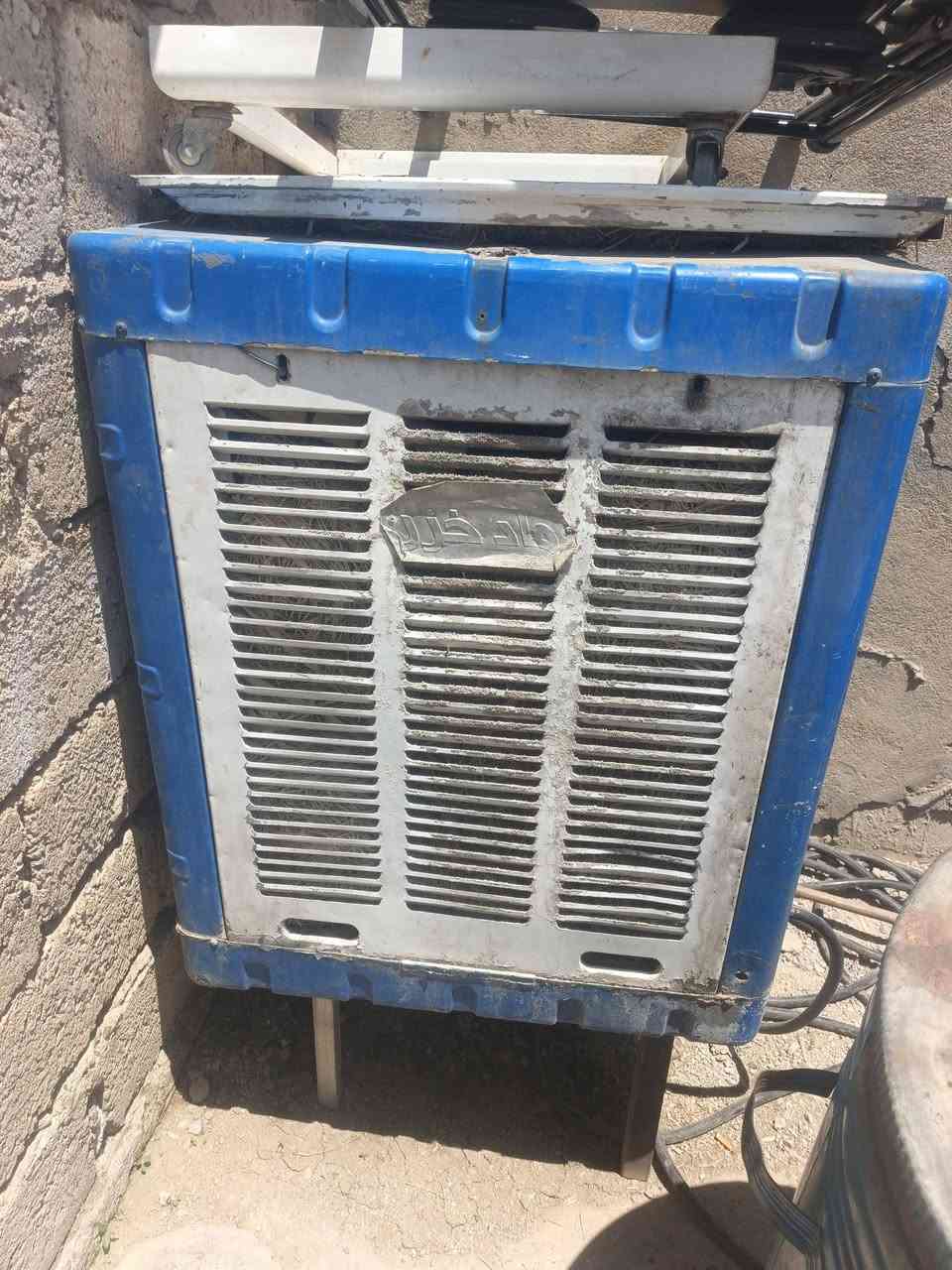 مبردات ثنين وحده حجم ٢ ونص وحده حجم ١ونص نضيفات كلش للبيع الجبيره قفل ٦٥  والزغيره قفل ٤٥
العنوان بيره مكرون ***********
مبردات ثنين وحده حجم ٢ ونص وحده حجم ١ونص نضيفات كلش للبيع الجبيره قفل ٦٥  والزغيره قفل ٤٥
