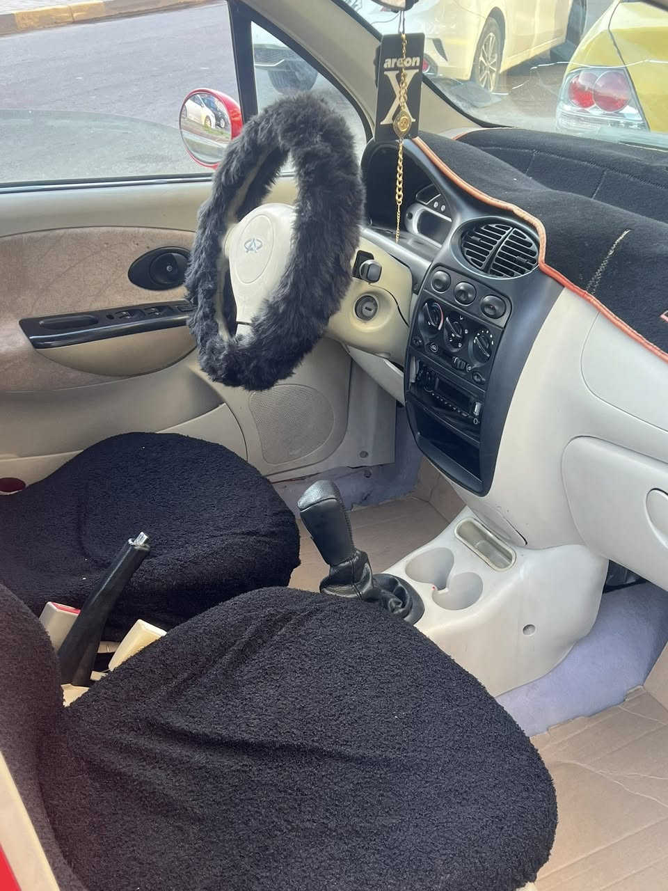 سلام عليكم
البيع2013
مكان بغداد شارع فلسطين
الهاتف***********
السعر33وبيها مجال
