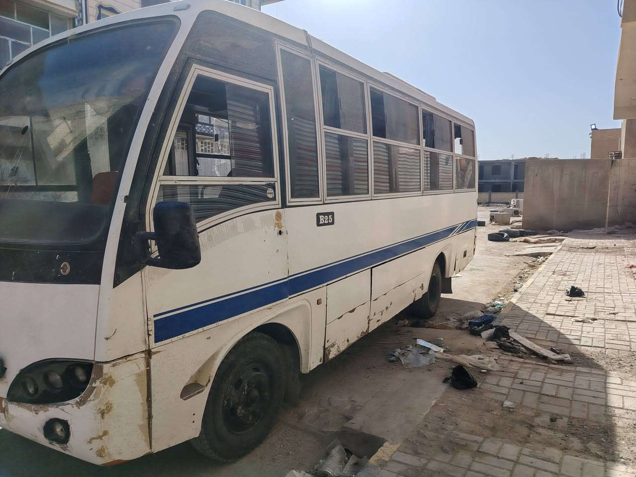 سلام عليكم باديه مستيبوشي للبيع او مراوس 28نفر سياره جاهزه مكينه وكير كنتر بلاد مكينه وكير واكسل نضاف كهربائيات شغاله سياره جاهزه وكبل لشارع سنويه عضم عاج منتهيه مكاني سماوه الاستفسار عل رقم ***********
