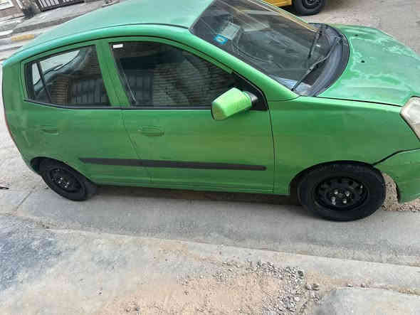 السلام عليكم للبيع كيا بكانتو مكينه كير خير من الله مكاني بغداد الشعب السعر ٥٦ وبيه مديل ٢٠٠٧ تبريد شغل بس بس وتساب بس***********بس وتساب واذا بس رصيد *********** بس رصيد
