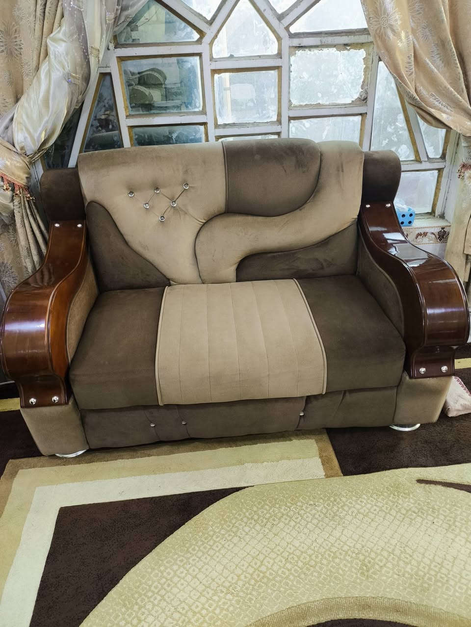 السلام عليكم
تخمين قنفات للبيع تركي ثقيل عدد 10 قطع خشب صاج نضيف مثل ما موضح بالصور مع طبلات عدد 5 صاج ايضا
السعر 950 الف و بيه مجال إن شاء الله
العنوان الغراف/ حي الحريه 
للاستفسار اكثر مراسلة الصفحه.


**إذا كنت صاحب هذا الإعلان وتريد حذفه لأي سبب، رجاءا أرسل رسالة إلى الدعم الفني**