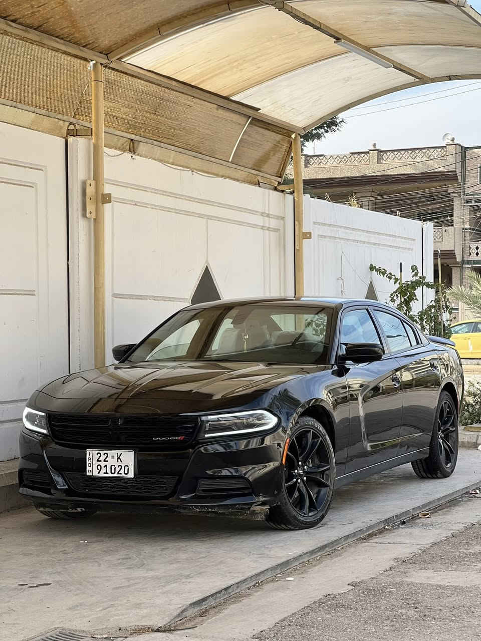 يالله 
سعر 233
سلام عليكم للبيع جارجر 22 sxt 
بدون ايرباك رقم اربيل بسمي شخصي 
سيارة حادثها فقط جاملغ خلفي 
سيارة نضيفة كلش وجديدة 
سعرها 233 وبيها مجال ***********
