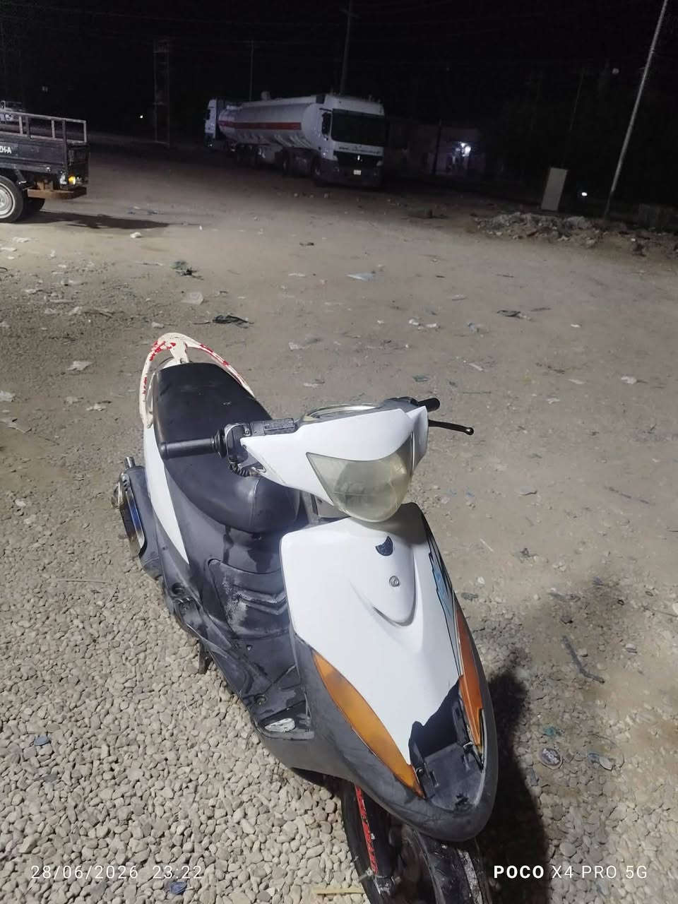 سلام عليكم دراجة نظيفه للبيع عوزها صفاحيات مكان الرميثة السعر 475بيها مجال قليل للطيبين الرقم ***********
