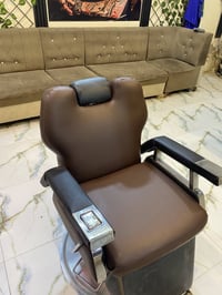 كرسي حلاقة • صالون • واتساب