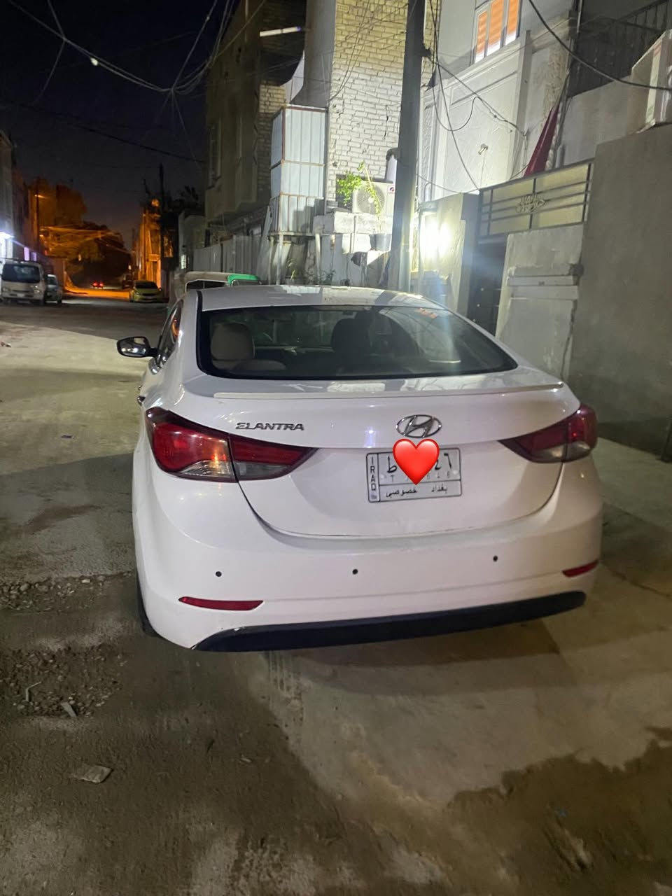 النترا خليجي موديل 2016  قطعتين تبريد محرك 2000 دوش بيها 3 قطع صبغ بدون دواخل  رقم بغداد محرك كير كفاله عنوان بغداد الغزاليه ***********
