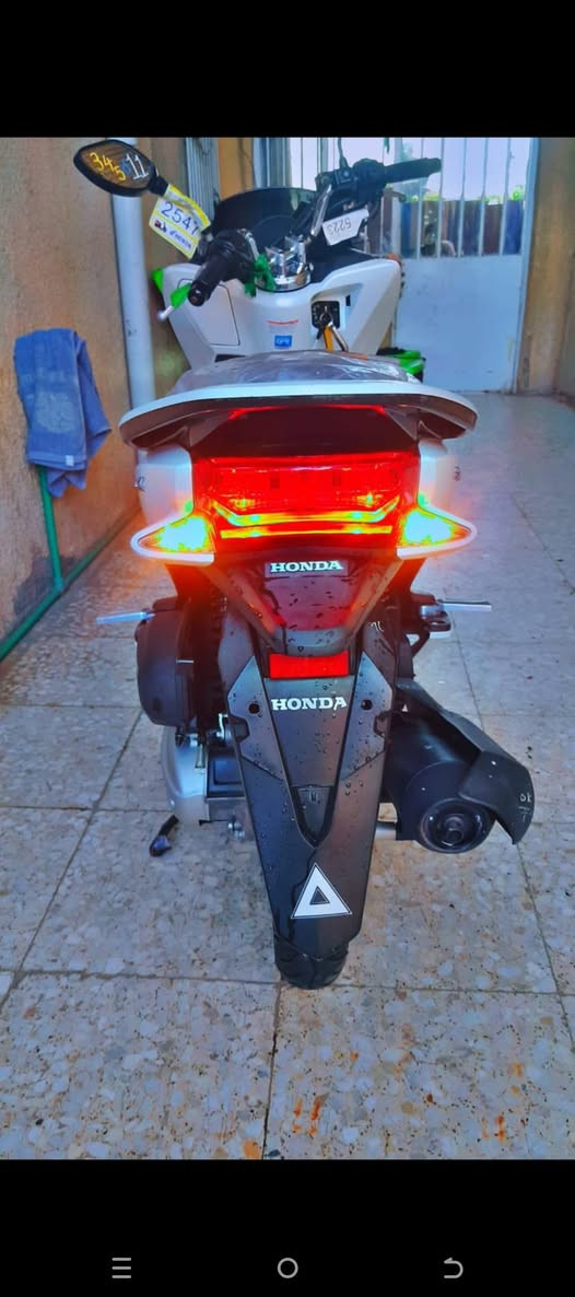 السلام عليكم بي سي اكس مديل 18 جيل الثاني ياباني حرف j حساس ازدحام و استان كهربائي و تدفئة باليدات و حساس مال سرقه الدراجه كفاله عامه مكاني بغداد حي اور السعر 17$ وبيها مجال للشراي رقمي ***********
