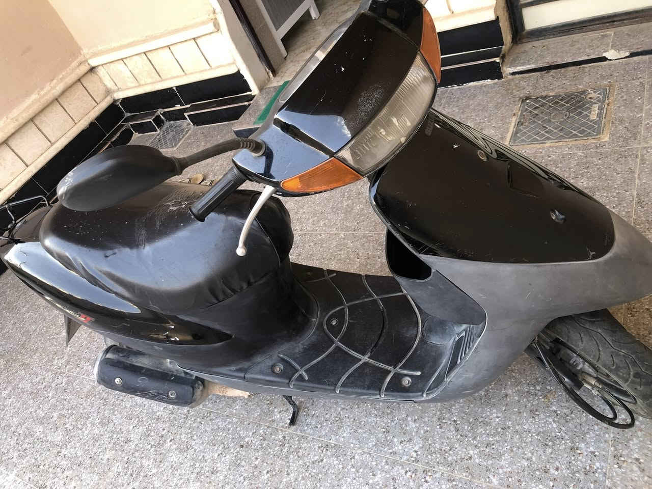 للبيع دراجه 60 نضيفه بلاديه سعر 350 
***********
