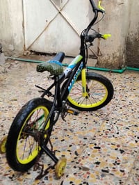 بايسكل للبيع....  ب 35 نقصه بس زنجيل ونفخ تايرات... 07512073989