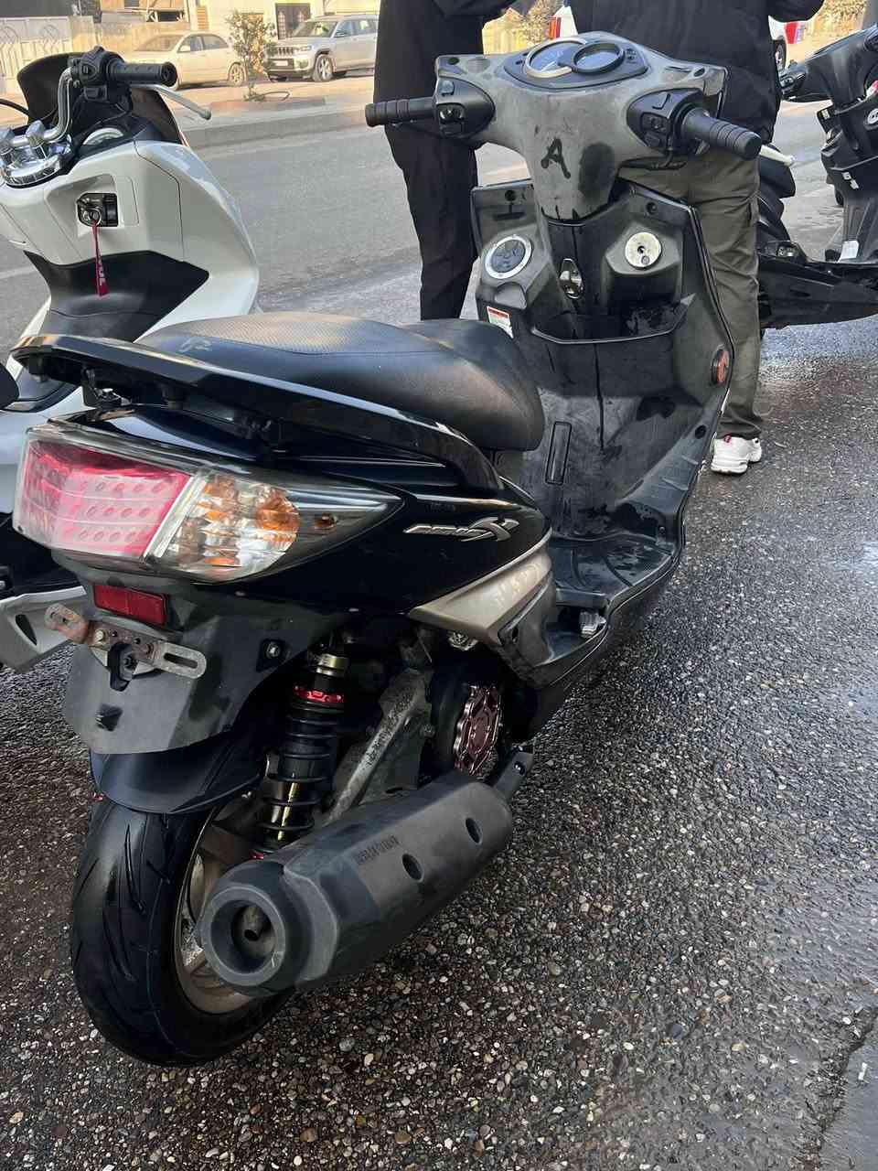 سلام عليكم
دراجه سكنس فحل كوري للبيع
دراجه نضيفه صارلها شهر نازله من الرمبه نوزل طلاعات
كفراتها بلادي مختمه مكينه مامفتوح برغي بيها كفاله عامه
قبق فلاوين اصلي رياضي وصدر خلفي اصلي رياضي لونين تحكم كلج امامي رياضي بلادي ضربته بس جاملغ امامي ويرجع القطع مالته موجوده ماشيه ١٦ الف
سعر بميلون و٢٠٠ وبيها مجال
مكاني بغداد الشعب رقمي ***********
