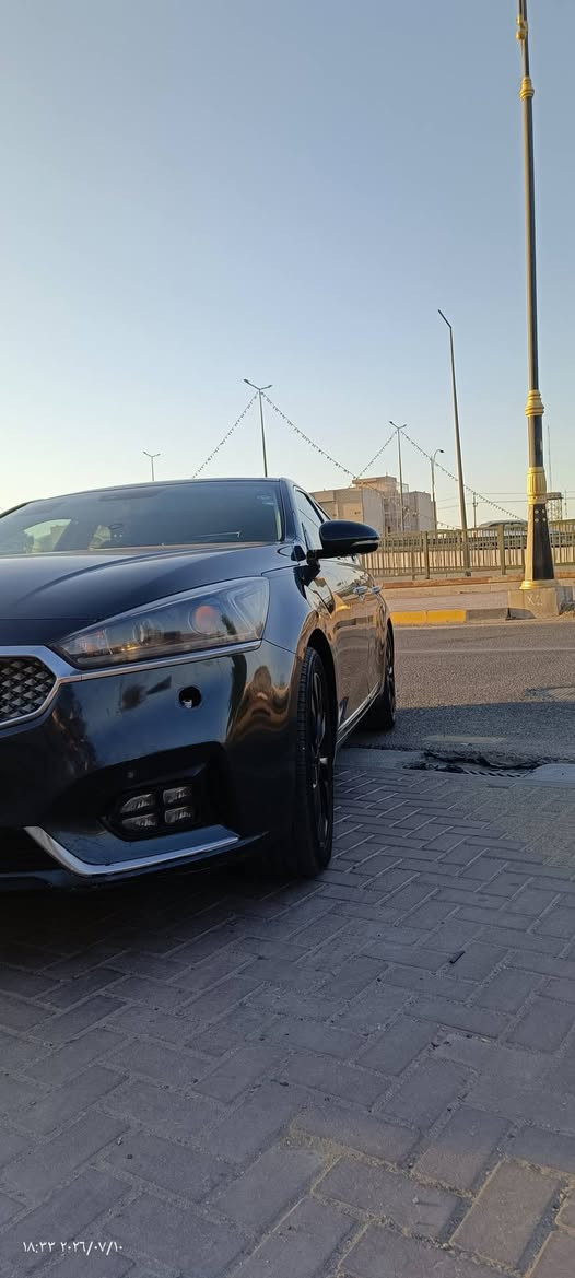 السلام عليكم
كيا كادنزا 2018 خليجي 
فول مواصفات 
لون نفطي
السعر 165
ماشيه 196 الف كيلو متر 
محرك كفاله 
كير ادامه كامله فلتر ودهن جديد 
صدر امامي خلفي جديد 
تخم تاير جديد 
السياره بأسمي 
مكان السياره بابل المسيب 
***********
