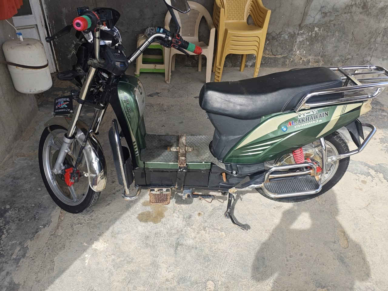 السلام عليكم
موطور شحن هارلي نضافه مثل ما واضح بصوره 
بطاريات يقرٱ 10 وحده تقرٱ 8 وبدلتها بشرط ع فحص 
المكان الكرمه الشهابي 
السعر 350 وبيه مجال كلش بسيط


**إذا كنت صاحب هذا الإعلان وتريد حذفه لأي سبب، رجاءا أرسل رسالة إلى الدعم الفني**