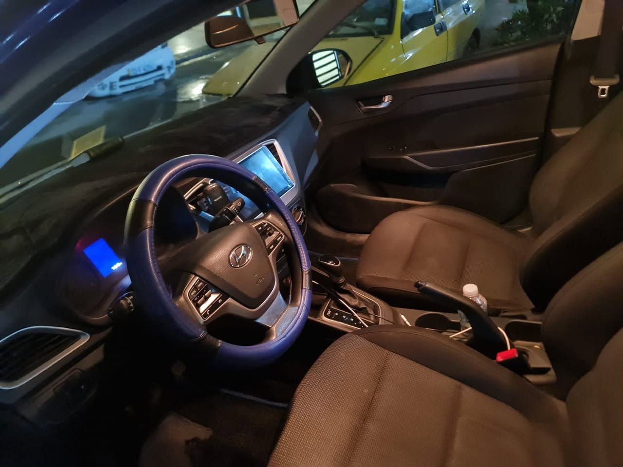 اكسنت موديل 2021 لون مميز صبغ بنيد وباب فقط وبدون ضرر داخلي رقم اربيل الجديد سيارة كلش نظيفة وجاهزة من تخم تاير ومن صدر ابد مانقصها شي مكاني بغداد العامرية ***********
