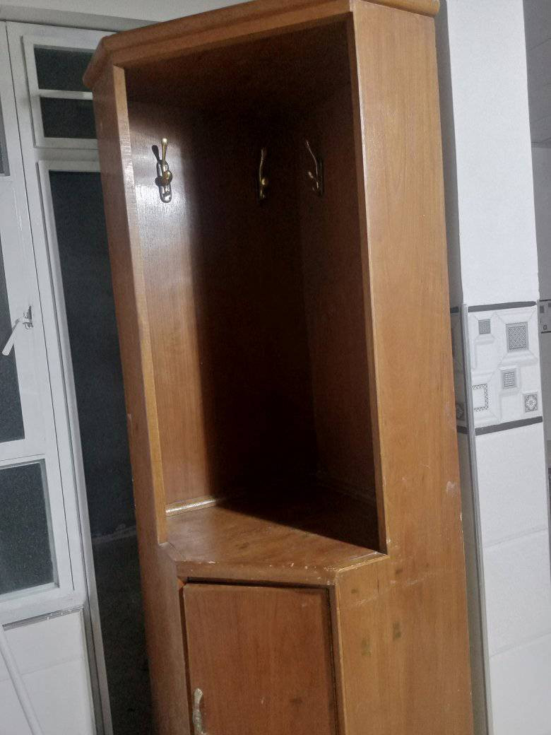 للبيع ديوان نضفه سعر 40 
الزويه خشب ثقيل سعر 40 وبيه مجال
@إشارةمتابعه


**إذا كنت صاحب هذا الإعلان وتريد حذفه لأي سبب، رجاءا أرسل رسالة إلى الدعم الفني**