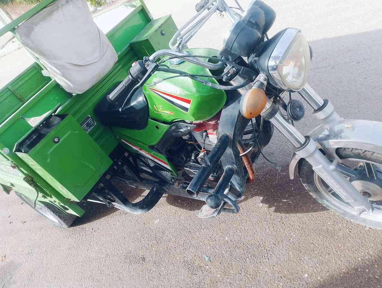 ستوته دولفين موديل 22نضيفه كلش البيع العنوان كربلاء حي العامل ‏‪0782 175 2781‬‏
