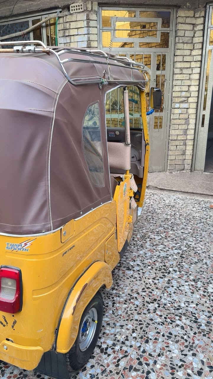 سلام عليكم تكتك 2021/شهر 11  مكينة مجفتة ساله سبوع تكتك لا طكة ولا معمرة كشر نضيف خير من الله السعر 7/800وبيهة مجال قليل *********** رقم وسنوية بسمي مداور ثانيوم
