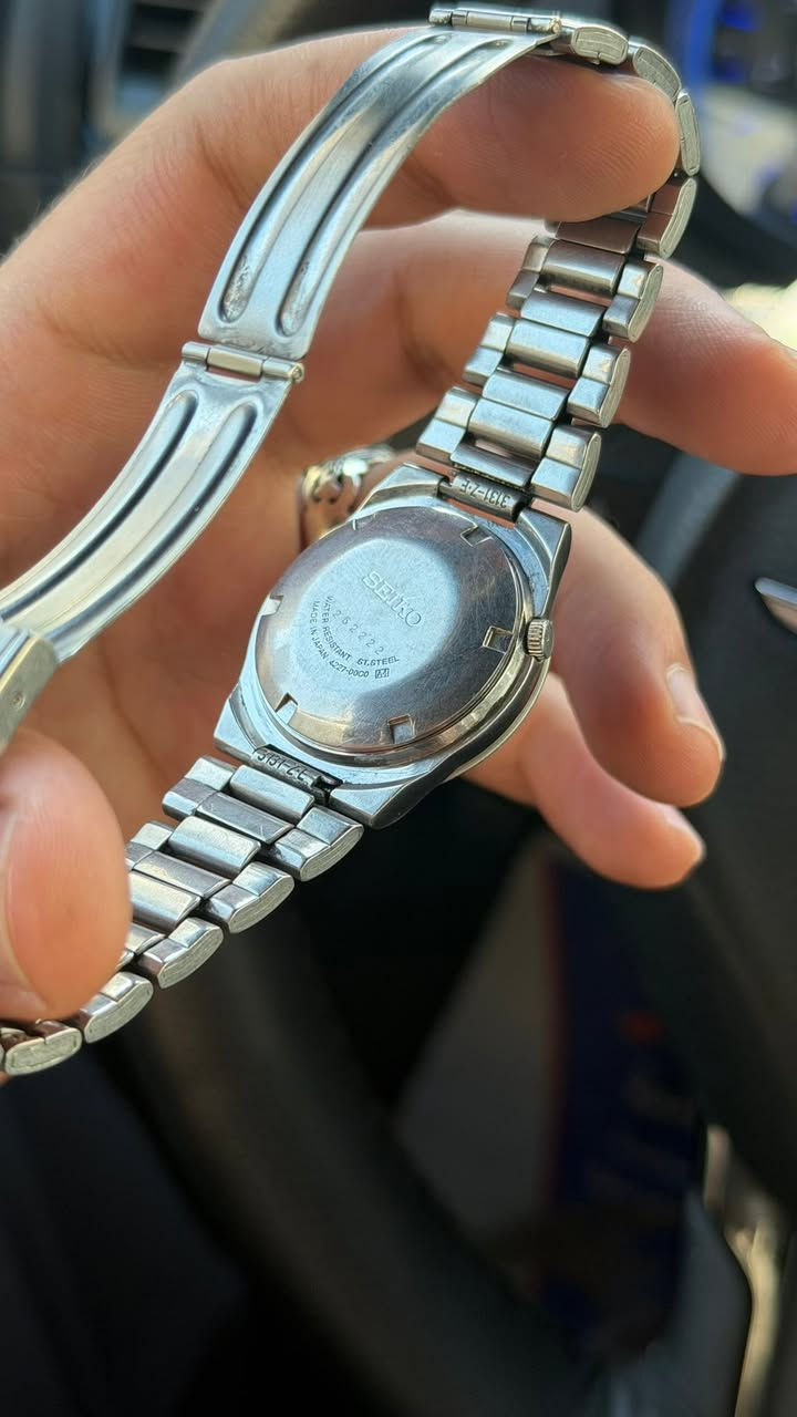 Made in Japan 🇯🇵
سيكو ياباني اصلي 
انتاج التسعينات 1990s
اوتوماتيك ⚙️
قطر 33 كلاسك
عقارب لمينوس
21 حجر
منفذ دي ديت عربي انكليزي
الساعة اساسية بالكاملة سير وبوك
السعر 45 الف


**إذا كنت صاحب هذا الإعلان وتريد حذفه لأي سبب، رجاءا أرسل رسالة إلى الدعم الفني**