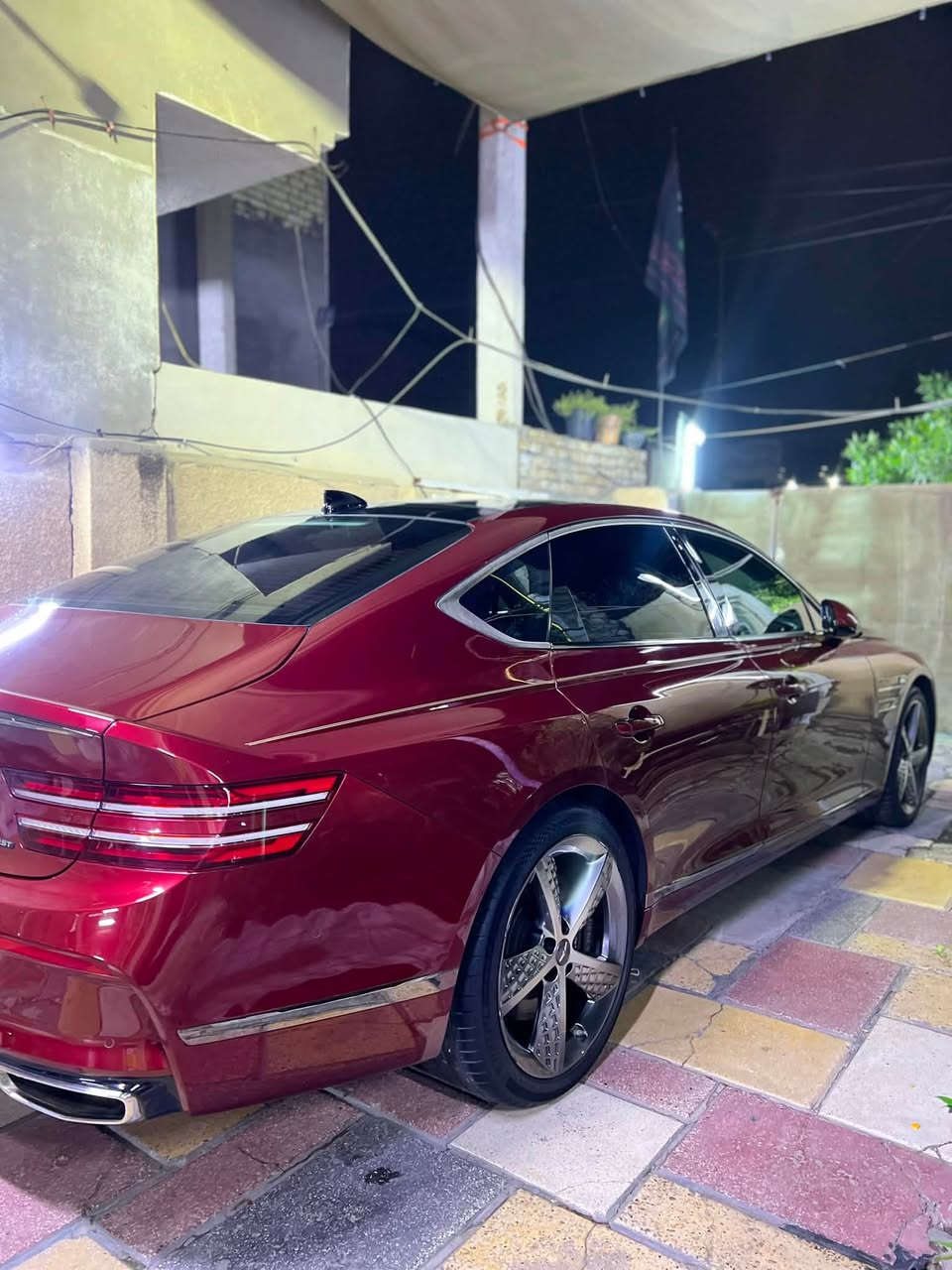 السلام عليكم ... الوحش الكوري 
جنسيز 2023 G80 فول موصفات معروف موصفات السيارة للجنايه بصمه تشغيل عن بعد رادارات كشن حار وبارد بوب شفط جنطه شفط مشط خلفي دوران الداير الخلفي ويه الستيرن  زنون وموصفات البقيه السياره بدون حادث ولا تبديل ولا صبغ بيه تقرير مياه امطار  وعليه ادامه يم الجوهرة الي بحي الجامعة علي  معروضه 32$ وبيه مجال بسيط الاتصال (***********)محرك 6 سلندر توين تيربو مرقم بغداد وشرط الفحص واذا تريد اسئل علي ابو الجوهره عليه
