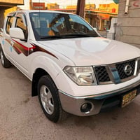 للبيع نيفارا 2014 رقم اربيل سيارة جاهزة من كل النواحي بيها صبغ اللاتصا...