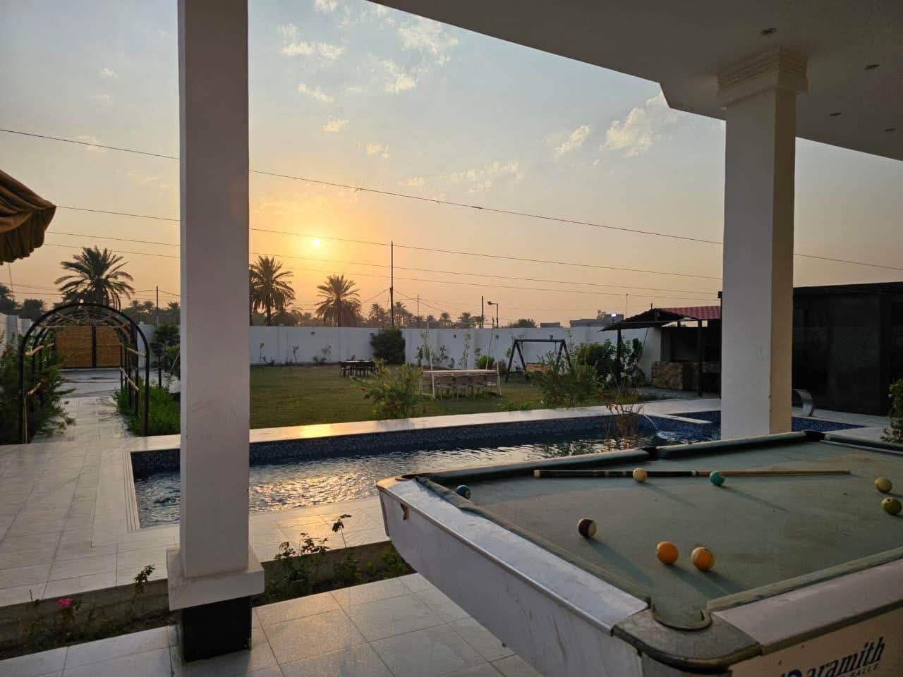 💭السلام عليكم
يتوفر مزرعة شاليه للبيع 

⚜️المساحة : (1250 متر ) نصف دونم 

واجهة 21 و النزال 59

مساحة البناء 🏠 بيت مساحة 200 متر مؤثث

♦️[مسابح عدد2_جلسة خارجية_باربيكو] 

الموقع : بغداد الدورة _البعيثة _قرب جامع التوبة 

♦️طابو زراعي سند 25 

(تنازل من صاحب السند و إقرار قاضي)

للطلب و الاستفسار تواصل خاص او واتساب ***********
