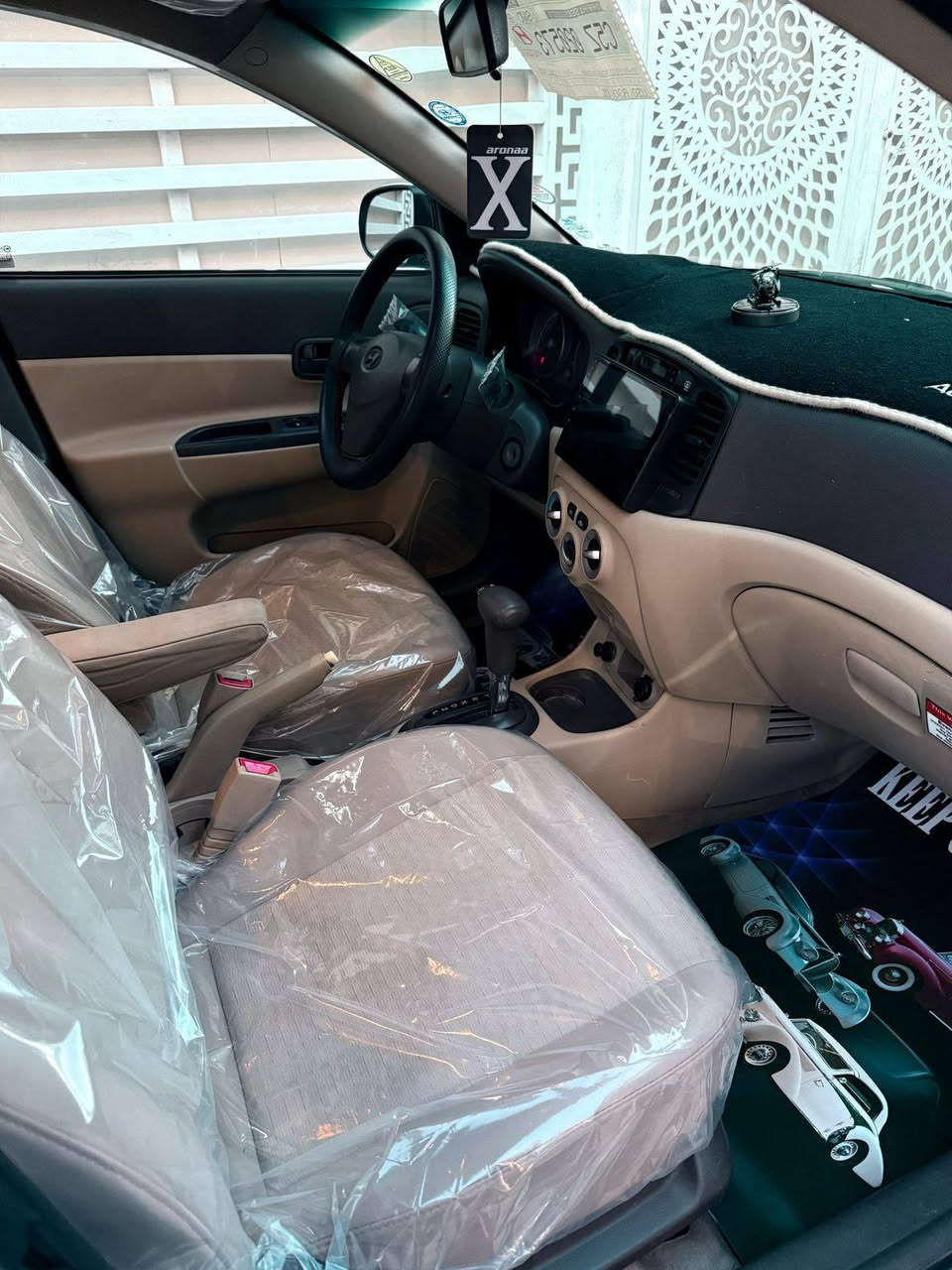 اكسنت ٢٠١١ الشركه العامه مكفوله من الصبغ بس بارد بالباب الخلفي والامامي  فقط محرك ١٦٠٠ محرك وكير وحداديه وتبريد وتخم تاير كله مكفول ماشيه ١٠٠ السعر ٩٣ وبيه مجال الاتصال ***********
