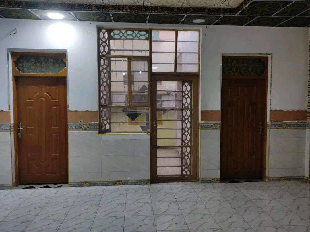بيت   200 متر ( شغلل جناي فووول )

طابو زراعي سند 25 + أقرار محكمة 

العنوان / شارع الصب  مقابل قرية الغدير 

كامل من كلشي  مفتاح ✨

غرفتين  نوم 2 صاله.... مطبخ..... ... صحيات ..ستقبال 

السعر 65 وبيه مجال 

ملاحظة// متوفره كافت المساحات 50متر 80متر 100متر 120متر 150متر 200متر وكل هاذه وباسعار مناسبه ومل الخدمات متوفره 

للأستفسار

أتصال ‏ *********** ‏

واتساب ***********

