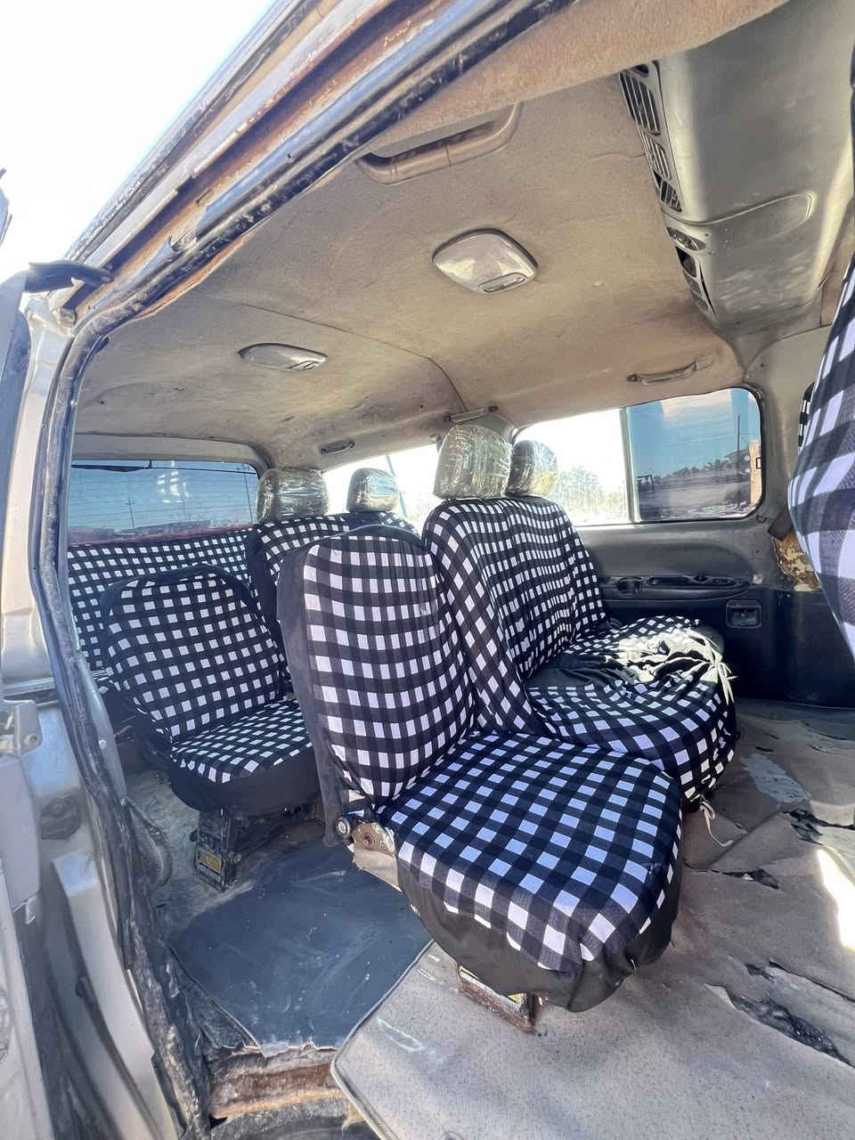 ستاركس 2007 للبيع سياره جاهزا مكينه مكفوله تايرات جدد  سياره محتاج حداديه  فقط رقم صدامي . سعر اتصل ‭٠٧٨٨ ١٠٣ ٠٢٨١‬
