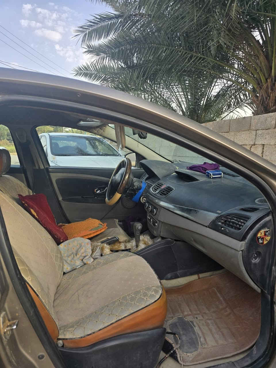 رينو فرنسي 2013
مكينه وگير كوريلا محور
للاستفسار اكثر الإتصال
***********
