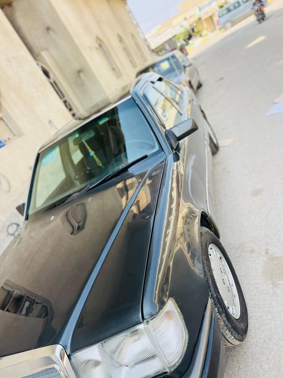 سلام عليكم من رخصه مدير الكروب دب موديل 89للبيع سيارة مكفوله من كل شي تعمير كله جديد كير محرك مكفولات تخم تاير جديد بريكات حساسات كهربائيات كلهن شغالات السيارة ماناقصهه اي شي المداورة بكيف المشتري شوكت مايريد الشراي ترايه وين ما يعجبه السعر 60متوازي عله بيعتهه تفاصيل داخل المقطع السيارة هذا شكله مامصورة فوتوشوب جام كهربائي السيارة الياخذهه مايدخلهه الصناعي اي تفاصيل هذا رقمي موجود *********** وهذا رقم ثاني بي واتساب ***********
