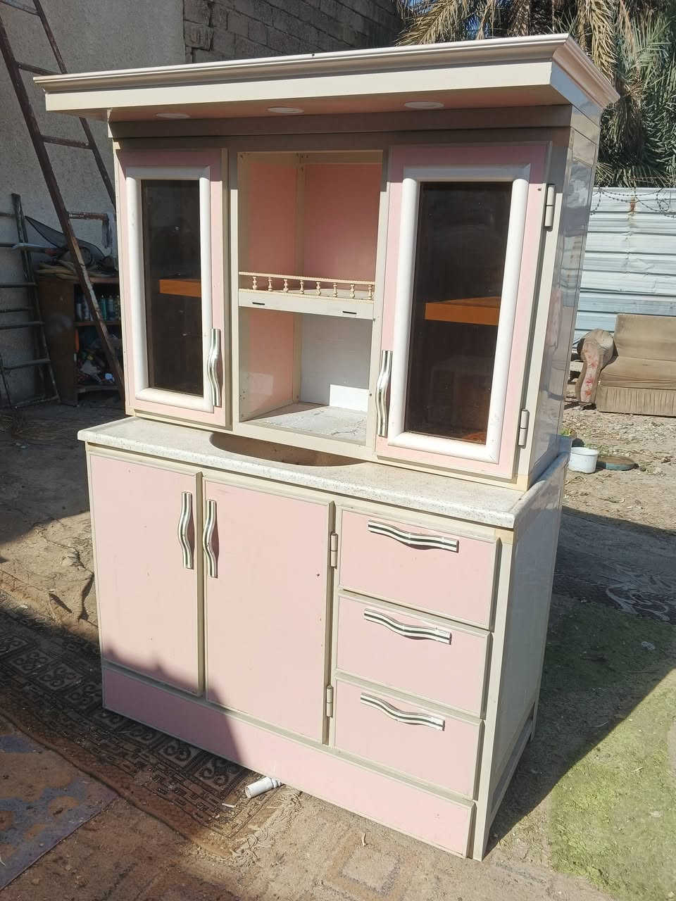 السلام وعليكم لبيع غراض كلهن جديدات مكاني حي اور سبع قصور شارع ابو علي يم جامع لحمزة  موجود خاص وتساب ***********
