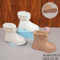 بوت بناتي • داخل فرو • مقاسات٢٥-٣٠