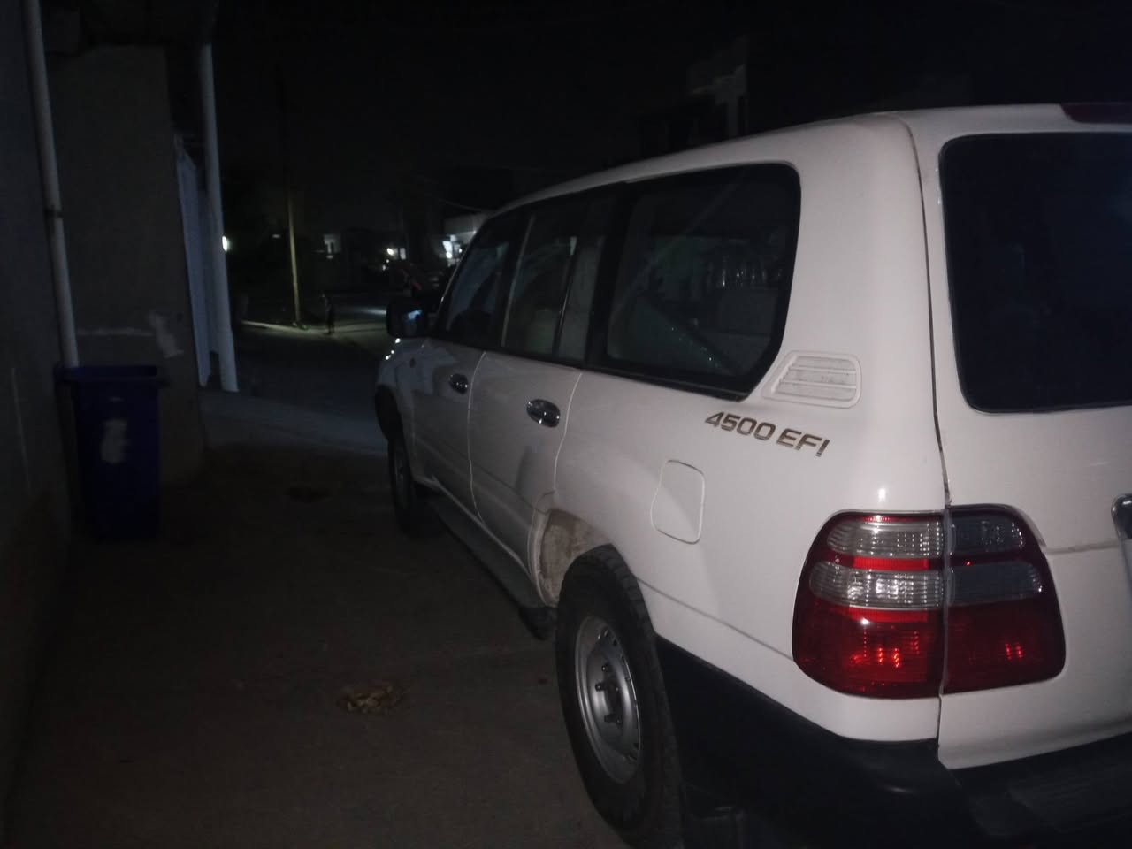 مونيكا للبيع مگلوب صبغ عام سنويه جديد لحد 2030موديل 2002فول عادي سنويه بسمي عنده  بطاقة بنزين كركوك اسيا ***********سعر95
