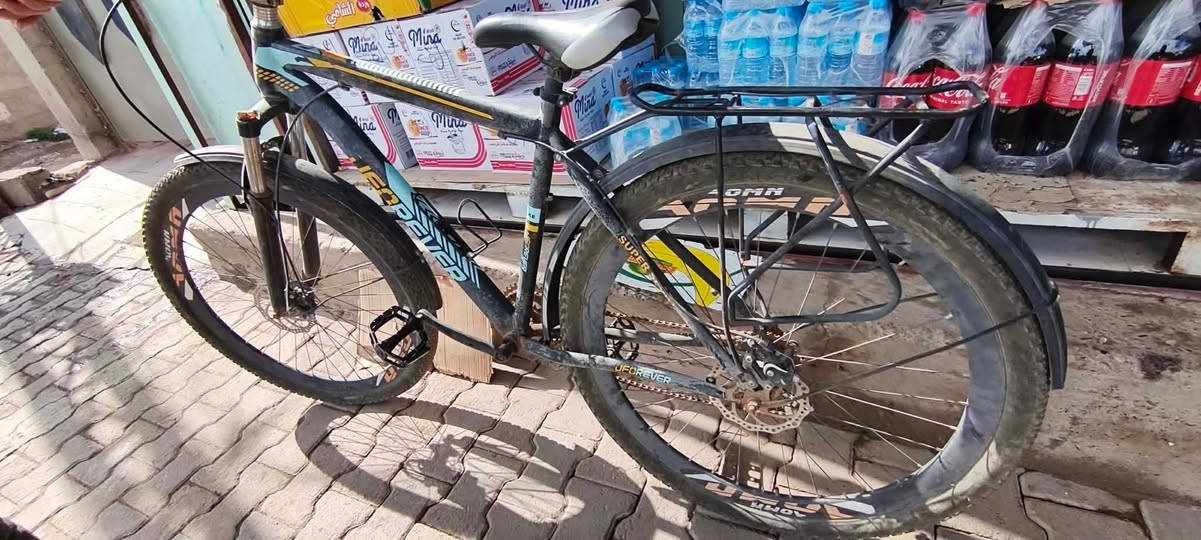 سلام عليكم 
اخوان بايسكلل للبيع اي عيب ما بي، فقط بريك ماكو، تايرات كامله.
سعر 60بي مجال للطيبين


**إذا كنت صاحب هذا الإعلان وتريد حذفه لأي سبب، رجاءا أرسل رسالة إلى الدعم الفني**