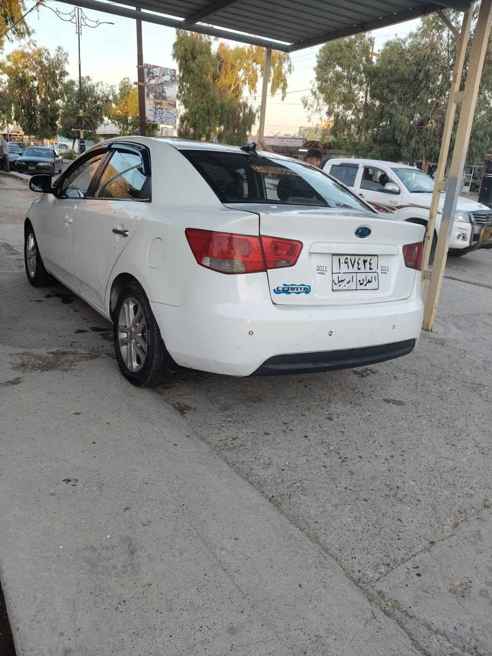 سياره سيراتو للبيع  2011 بيها صبغ حزام سعر 70 ورقه وبيها مجال وتفاصيل استفسار رقم الهاتف ***********
