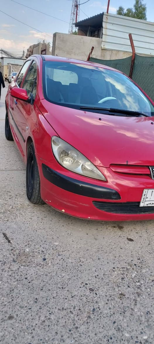 السلام وعليكم بيجو موديل 2005 
محرك گير بشرط 
صبغ بيها مكانت بدون ضرر 
السعر 45 بيها مجال بسيط 
‏‪***********‬‏ بي وتساب
