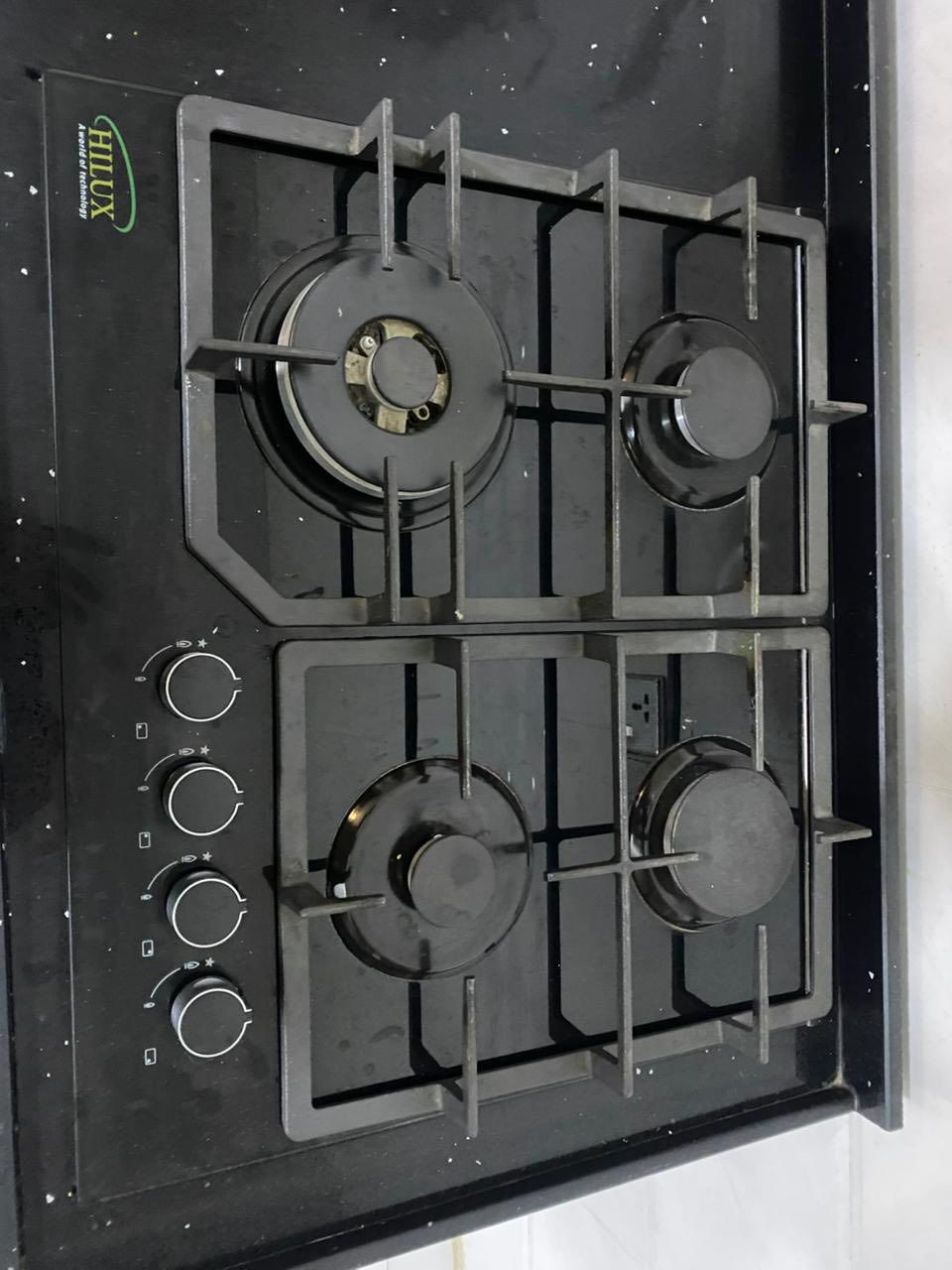 كاونتر مرمر ٢ متر و نصف
مع طباخ ٤ عيون نوعيه hilux 
مع سنك نوعية النور سلستيل 

مكان دوره 
***********
السعر ٣٥٠ الف
