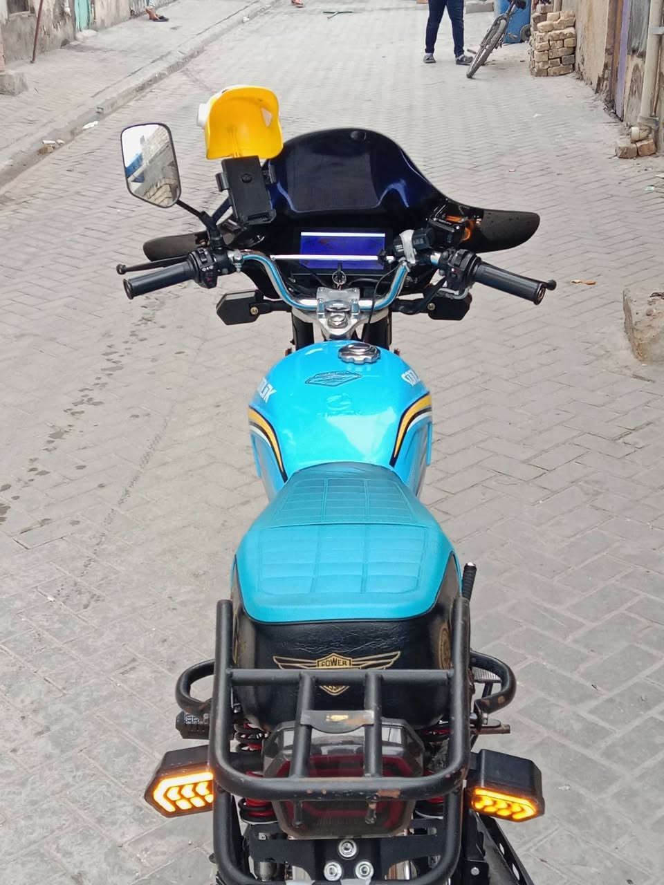 سلام عليكم دراجه سيفان موديل خمسه وعشرين دراجه بس شاشه محتركه دراجه كفاله شراي *********** واني خادم ش وتساب و رصيد
