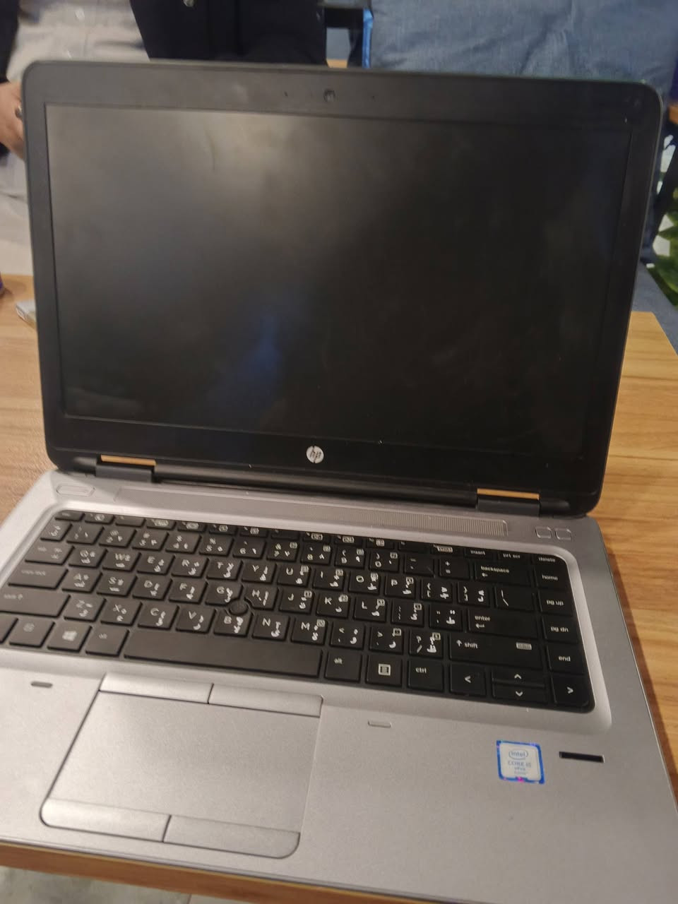 للبيع لابتوب Hb
كوراي 5 جيل 6
ذاكرة 226 ssd
رام 8
لابتوب  نظيف وكلشي ما بيه 
شحن ينطي ساعة وربع تقريبا 
السعر 180 
رقمي ***********
