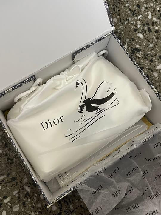 حقيبة نسائية ماركة ختومات وكرتات غير مستخدم السعر 45 مع التوصيل


**إذا كنت صاحب هذا الإعلان وتريد حذفه لأي سبب، رجاءا أرسل رسالة إلى الدعم الفني**