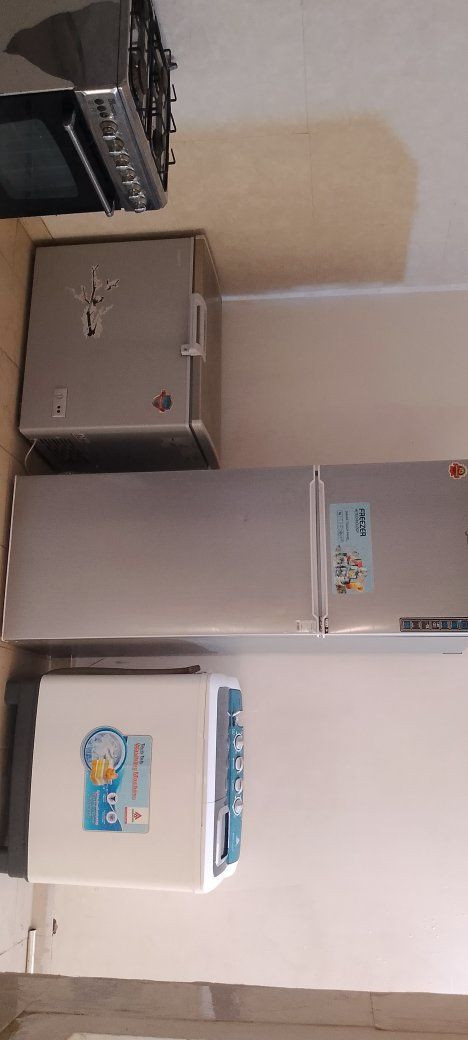 للبيع كلهن جدد ستعمال قليل علشرط جدد 
ثلاجه 300
غساله 200
مجمده 250
طباخ 100


**إذا كنت صاحب هذا الإعلان وتريد حذفه لأي سبب، رجاءا أرسل رسالة إلى الدعم الفني**