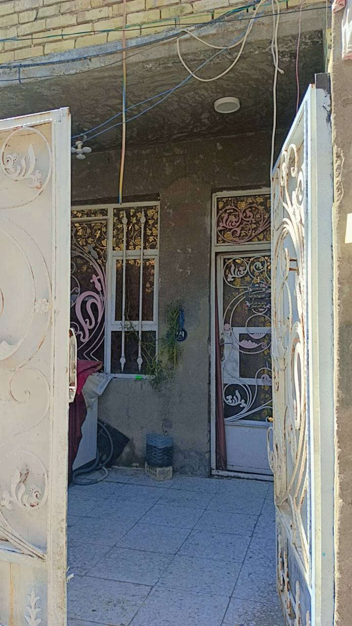 السلام عليكم بيت للبيع  طابقين 
بغداد الشعله الدوانم 
شارع بيت عنيد مقابل اسواق جراح 
المساحه 50 متر  الاستفسار 
الاتصال على رقم*********** احمد
