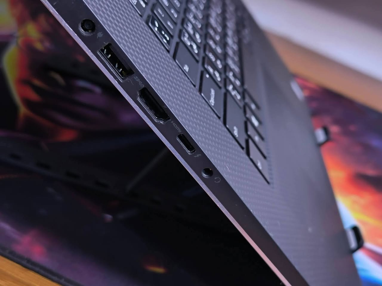 ✨ توفر حديثاً | Dell Precision 5540 Workstation ✨
محطة عمل احترافية تجمع بين القوة الفائقة والتصميم النحيف، مخصصة للمهندسين والمصممين والبرامج الثقيلة.
🔍 المواصفات التقنية:
• المعالج: Intel Core i7 (الجيل التاسع - فئة H) | 12 CPUs - 6 Cores.
• الرام: 16GB DDR4.
• الهارد: 512GB SSD M.2.
• كارت الشاشة الخارجي: NVIDIA Quadro T1000 (4GB).  
• كارت الشاشة الداخلي: Intel UHD Graphics 630 (8GB Shared).
• الشاشة: 15.6 بوصة Full HD.
• الكيبورد: ستيكر (عربي/إنجليزي).
🎁 الهدايا والملحقات:
(حقيبة، شاحن أصلي، ماوس، ماوس باد، تغليف كرتوني آمن).
🛡️ الضمان والخدمات:
• فحص المواصفات والنظافة عند المندوب قبل الاستلام.
• ضمان استبدال لمدة أسبوع كامل.
• تنصيب ويندوز، أوفيس، والبرامج الأساسية مجاناً.
💰 السعر: 625000 دينار عراقي.
📍 الموقع: بغداد - الأمين الثانية.
🚚 التوصيل: متوفر لجميع محافظات العراق.
📞 للحجز والاستفسار (واتساب/اتصال):
***********
