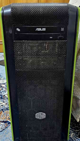 كمبيوتر للألعاب مع شاشة 2k مسطحة
مواصفات 
NVIDIA GEFORCE GTX 1050 TI 4 GB 
ذاكرة الرام 16
المعالج lntel  i7  جيل السابع 
الشاشة 2k مقياس 27 هرتز 165
***********
مكاني نجف
