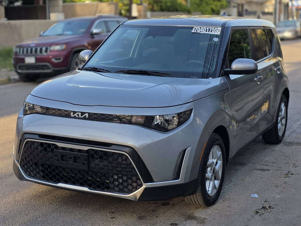 كيا صول للبيع
للبيع كيا (صول 2024 )جميع الايرباكات سليمة 
الضرر جاملغ خلفي مصلح والباب الخلفي مبدل نفس اللون 
حجم المحرك 2000 دوش سيارة نظيفة وبحالة جيدة وجاهزة للفحص في اي سونار مكان السيارة في بغداد 
علماً السيارة (بدون لوحات) للأستفسار وشراء السيارة الاتصال 

رقم الهاتف ☎️ ***********
