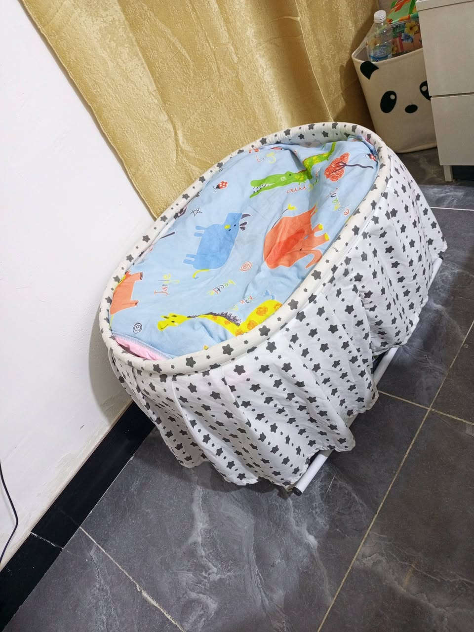 كاروك طفل وهزاز البيع ثنينهم ب 50التواصل واتساب ***********
