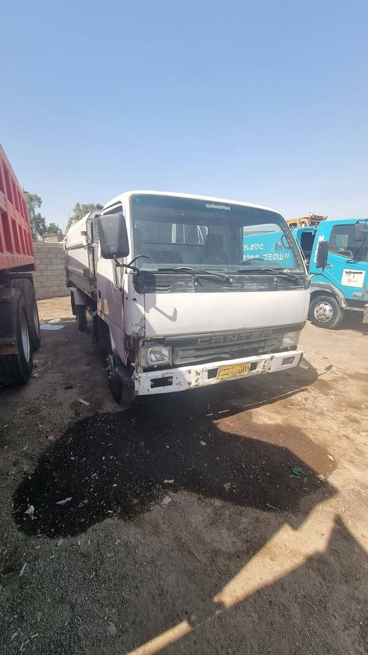 سلام عليكم 
للبيع كابسه مسجله جاهزه
   مديل 90 
الشغل مكان بغداد السياحي معرض البركه 
السعر 60ورقه وبيه مجال
***********
***********
