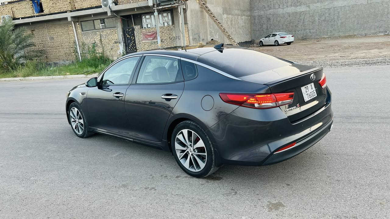 تحيه طيبه…❤️
سياره للبيع نوع كيا اوبتما 
موديل ٢٠١٧ 
رقم واسط حره تحويل مباشر مشروع وطني سنويه ولوحات مجدده دولي 
.
وارد امريكي حادثها خشم الجاملغ والبنيد بدون حادث قوي 
واجت من امريكا جاملغ خلفي وباب كلير فقط بدون ضربه يعني بيها ٤ قطع صبغ بدون دواخل 
.
فول مواصفات عدا البصمه (S) 
مكينه ٢٤٠٠ مكفوله من الفتح 
كير اوتوماتيك 
شاشه كبيره 
فتحه بانوراما 
كشنات جلد 
بك لايت لد 
ويل كروم بلادي 
تحكم ستيرن جهتين 
كشن كهربائي 
وسعرها ١٢٥ وبيها مجال بسيط بعد المعاينه 
ومكانه بالكوت مركز المدينه 
وهذا رقمي ***********
