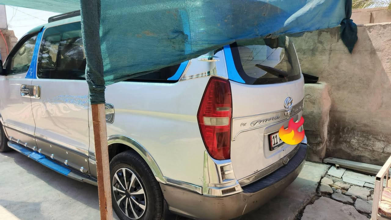 ستاركس مفتوح كير عادي لون سلفر
موديل ٢٠٠٩ كفاله عامة بدون صبغ بدون تبديل 
رقم بغداد دولي باسمي مصفرة خط وبحث وغرامات
محرك بي بخار صدر جديد تخم تاير دوشمة تبريد كاملة السيارة  مكان السيارة ديالى العظيم السعر ١٣٢ بيها مجال للشراي ترهم مراوس بموديل ٢٠٠٨ ابيض
*********** واتساب
