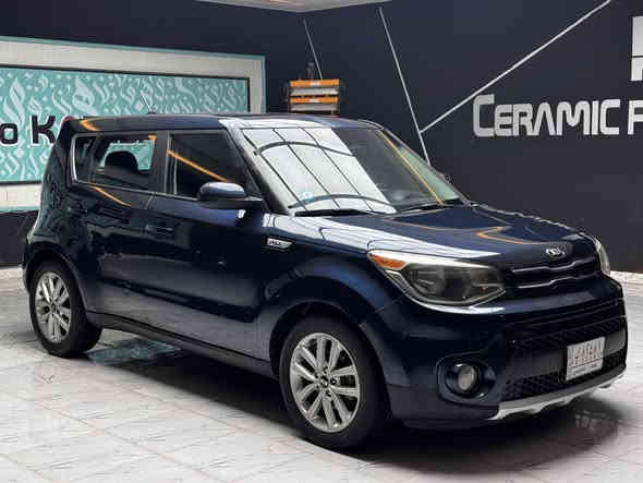 السلام عليكم..
صول مديل ٢٠١٧ وارد امريكي مكينة ٢٠٠٠ gdi رقم بغداد لون نيلي بيهه صبغ جاملغ وبنيد وباب والباب الخلفي بي بارد السعر ١١٠ وبيهه مجال بسيط للاستفسار الاتصال على الرقم *********** ترهم بيع وترهم مراوس حسب القناعة
