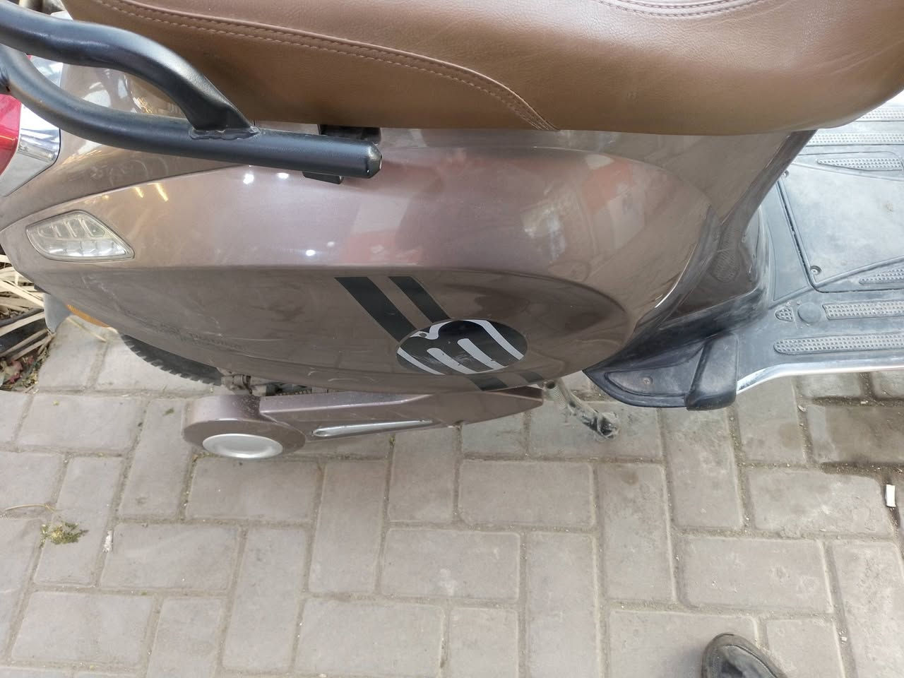 عندي هاي للبيع موديل 25 بطاريات حجم كبير 6 مكان بغداد الكريعات هاذا رقمي ***********
