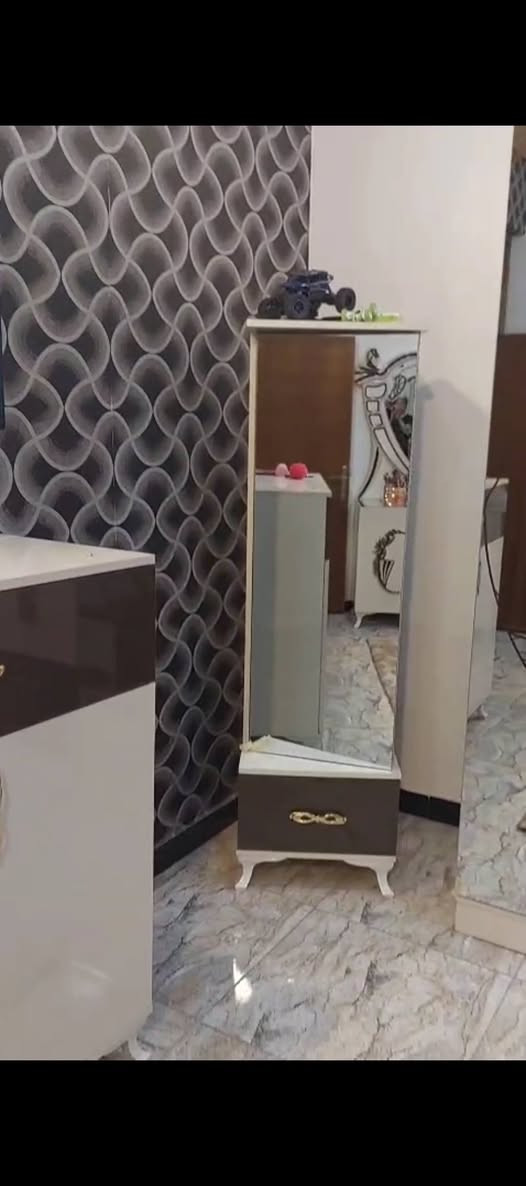 لبيع لسعر ٨٥٠   وبيهه مجال عشر قطع عنوان بغداد الحسينيه راشديه ***********

